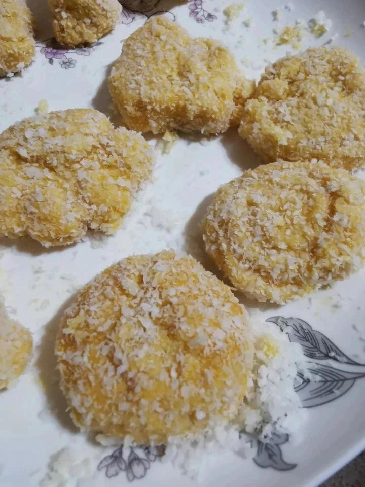 燕子金8lx4做的南瓜牛奶小甜点