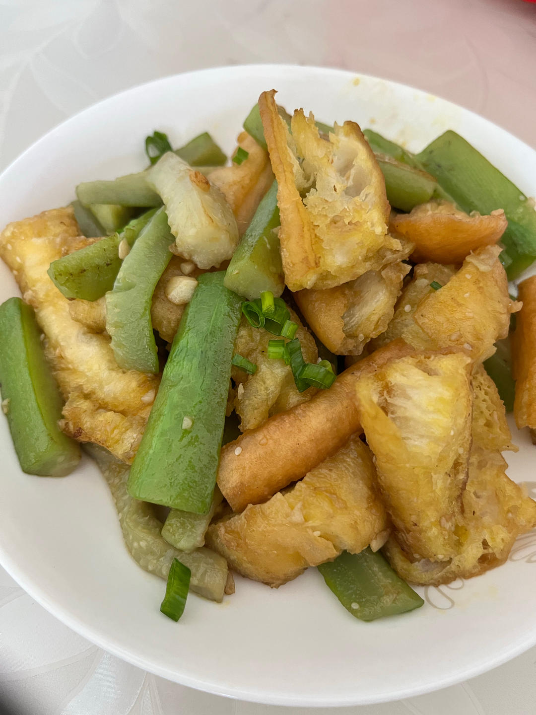 油条烩丝瓜