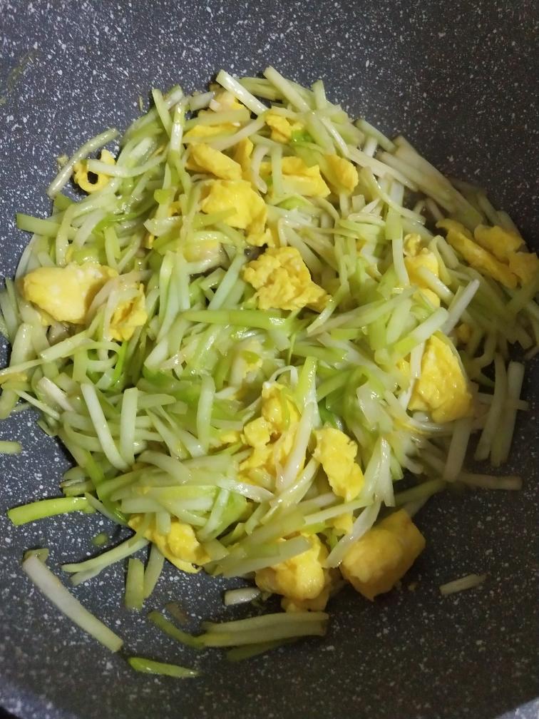 广东菜-粤菜-广式-香滑韭黄炒蛋-韭黄炒滑蛋