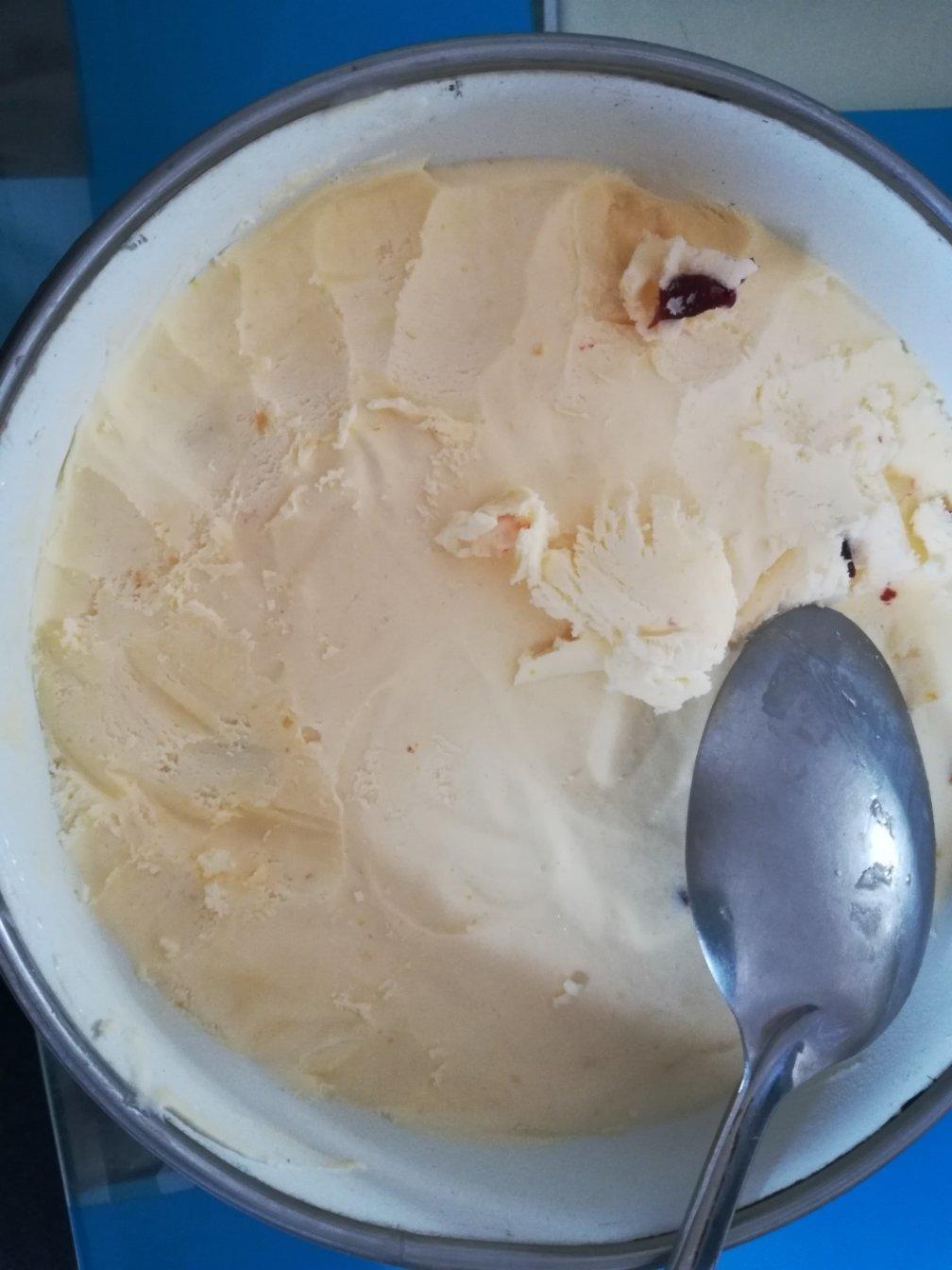 自制冰淇淋（懒人版无需搅拌的冰淇淋）