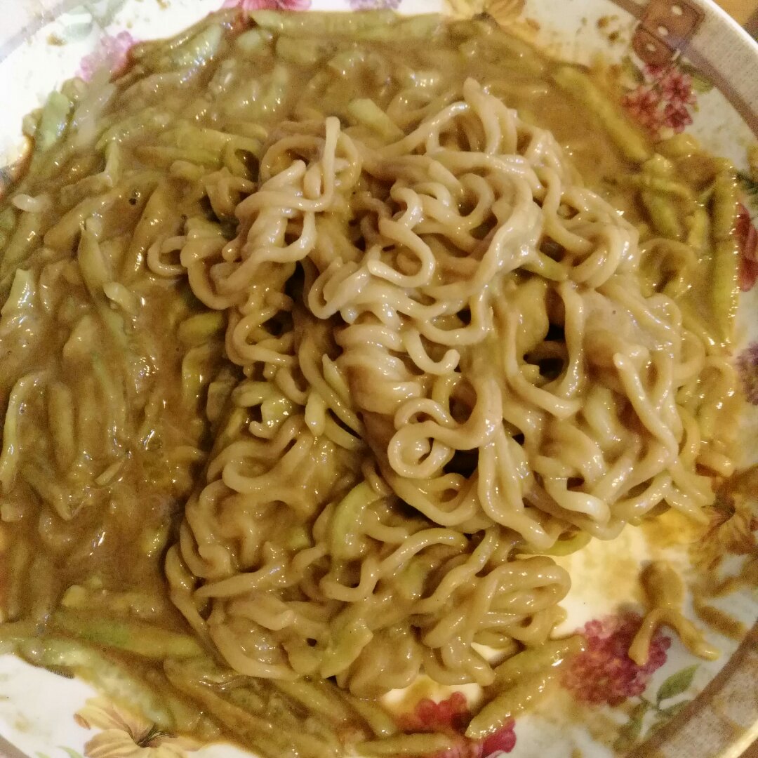 热干面酱汁调法/热干面