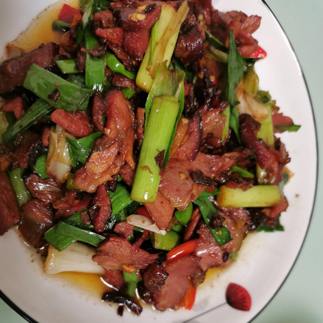 蒜苗炒腊肉