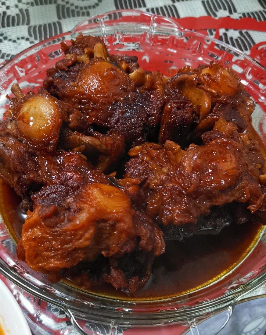 红烧牛尾