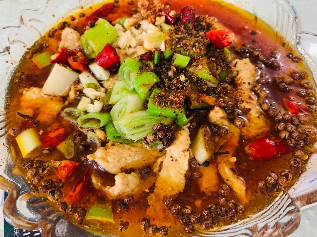 厨师长教你：“水煮肉片”的正宗做法，这味道真的很四川