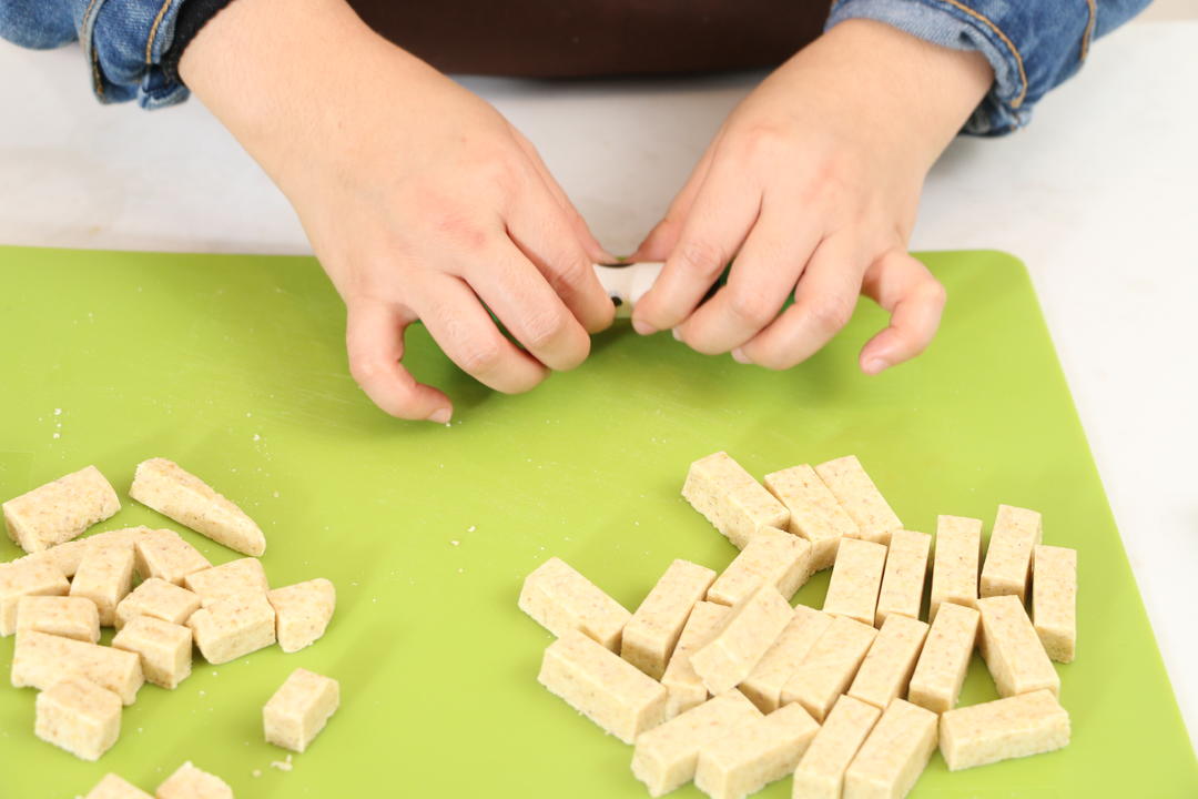 小麦胚芽牛轧糖，淡淡的麦香清爽有嚼劲的做法 步骤10