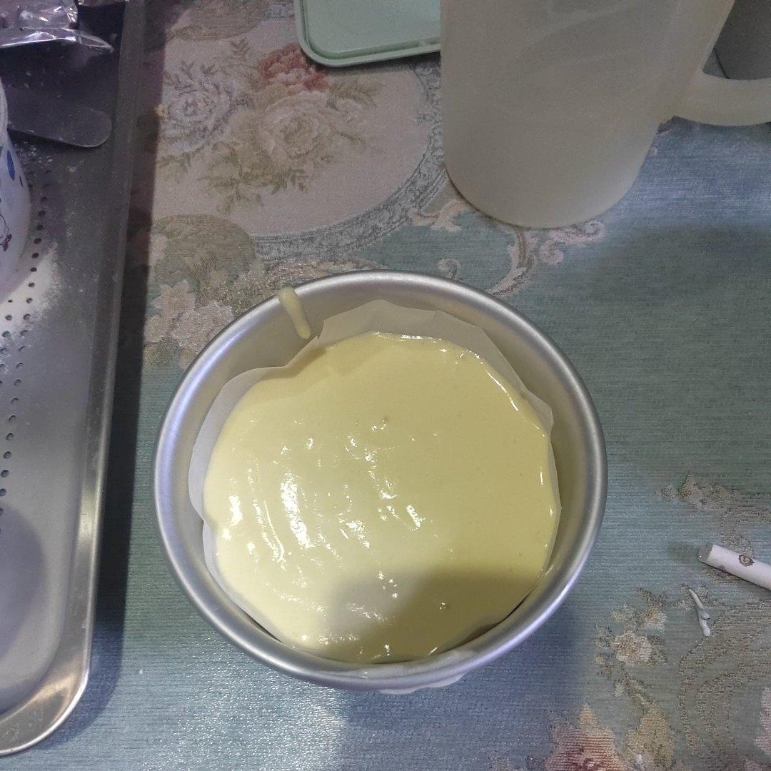 烤箱做蛋糕（戚风蛋糕的做法）