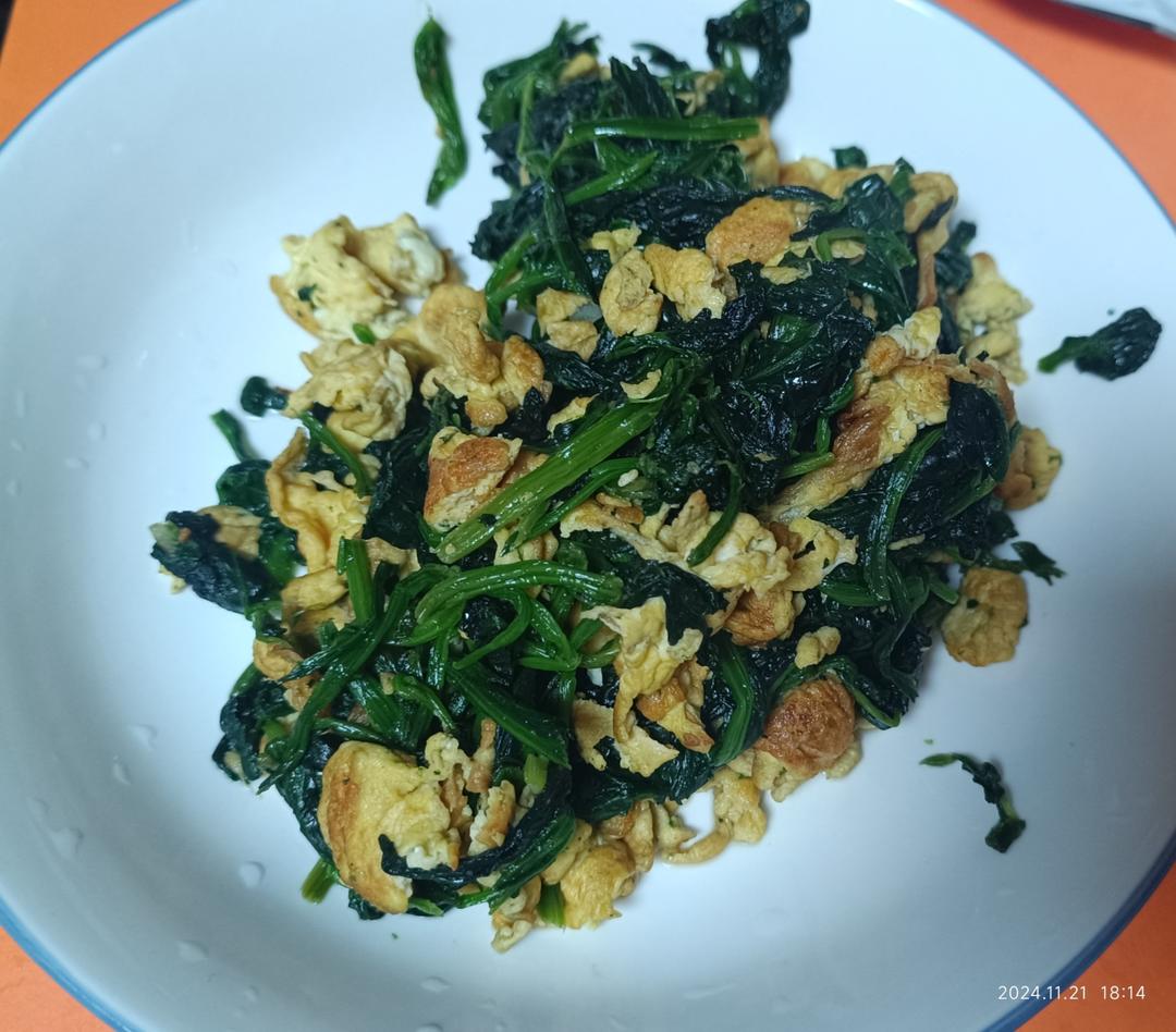 菠菜炒鸡蛋