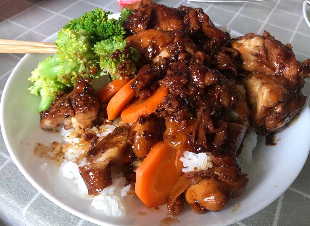 照烧鸡腿饭