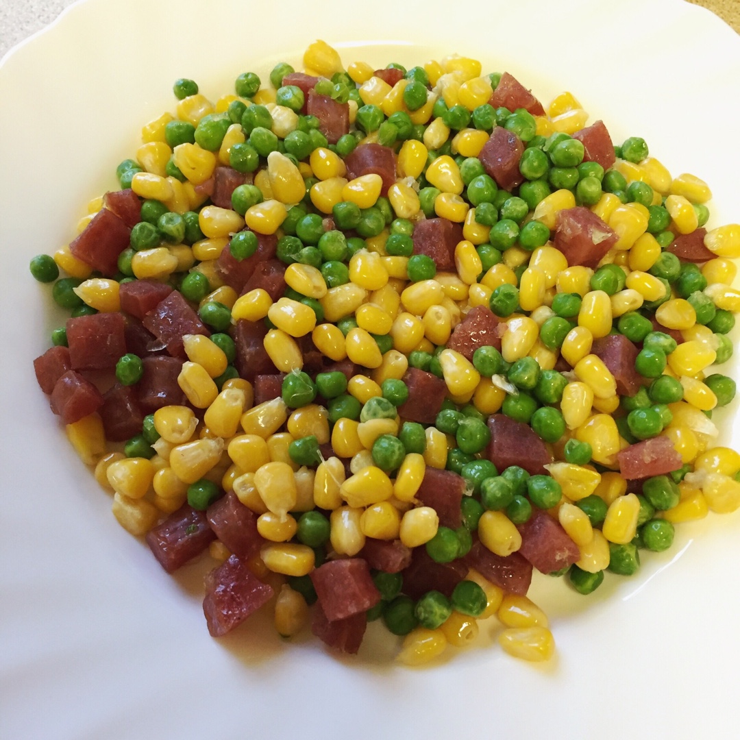 豌豆玉米炒腊肠丁