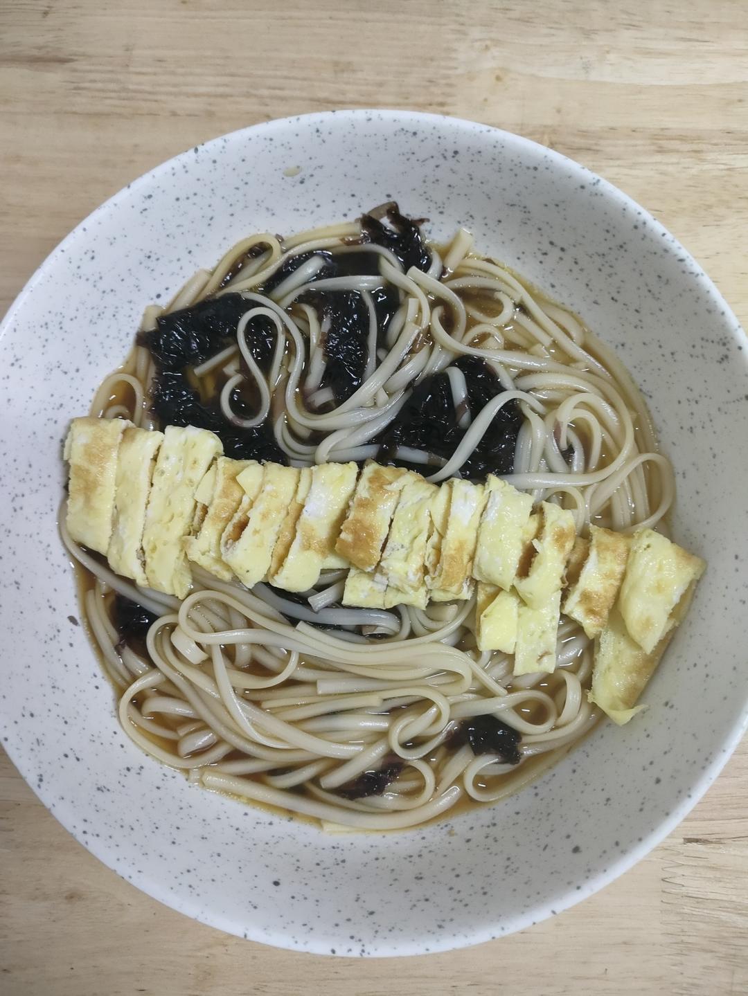 紫菜汤面