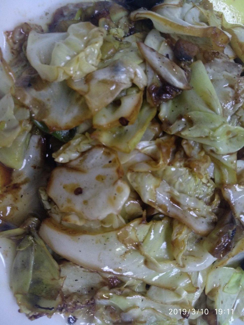 厨师长教你：“手撕包菜”的家常做法,简单又不失美味