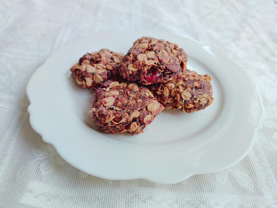 素食:有机燕麦芝麻大饼干