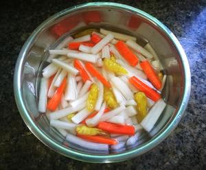 泡椒🌶️腌萝卜条的做法 步骤4