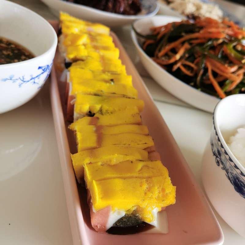 超简单的皮蛋火腿鸡蛋羹