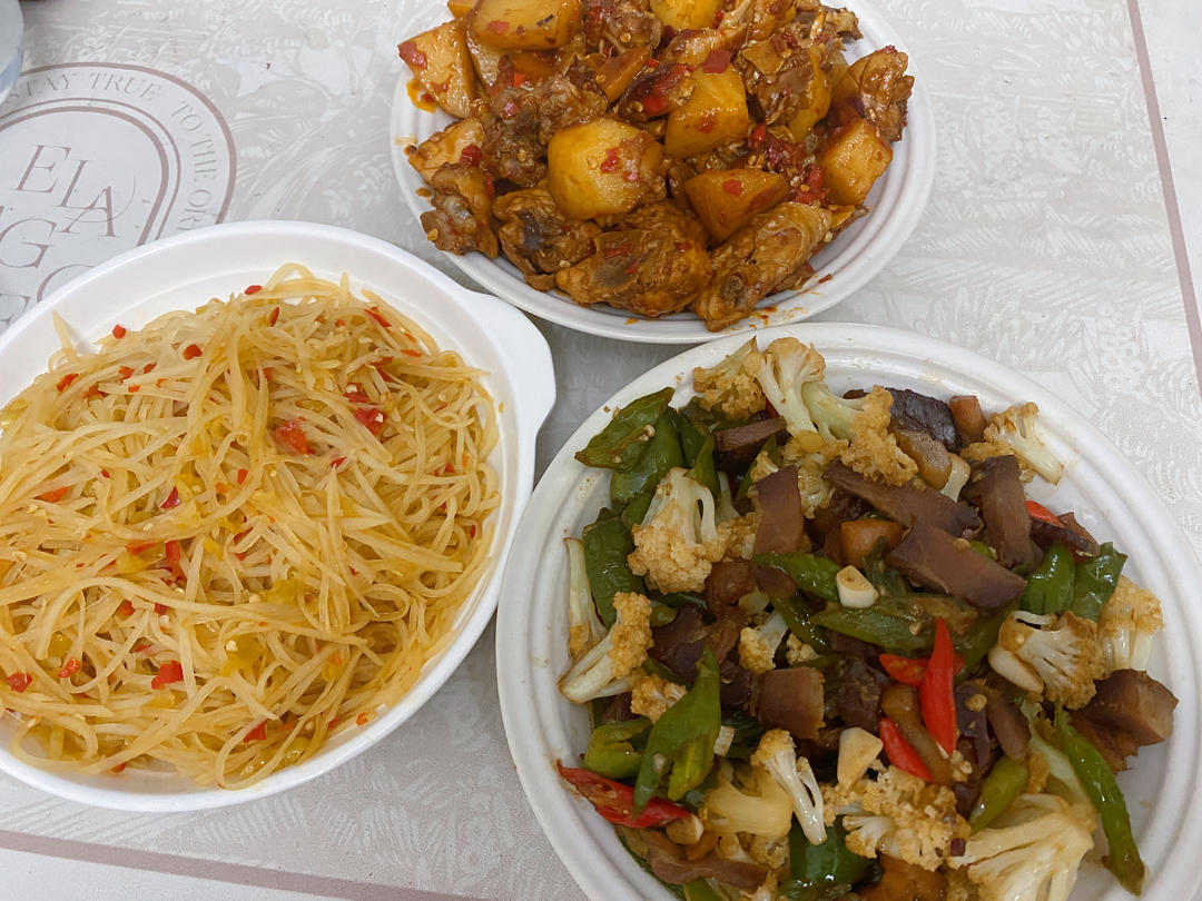饭店脆脆的酸辣土豆丝家常做法