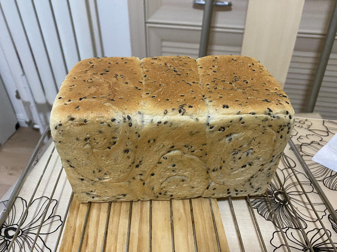金大旺的黑芝麻吐司