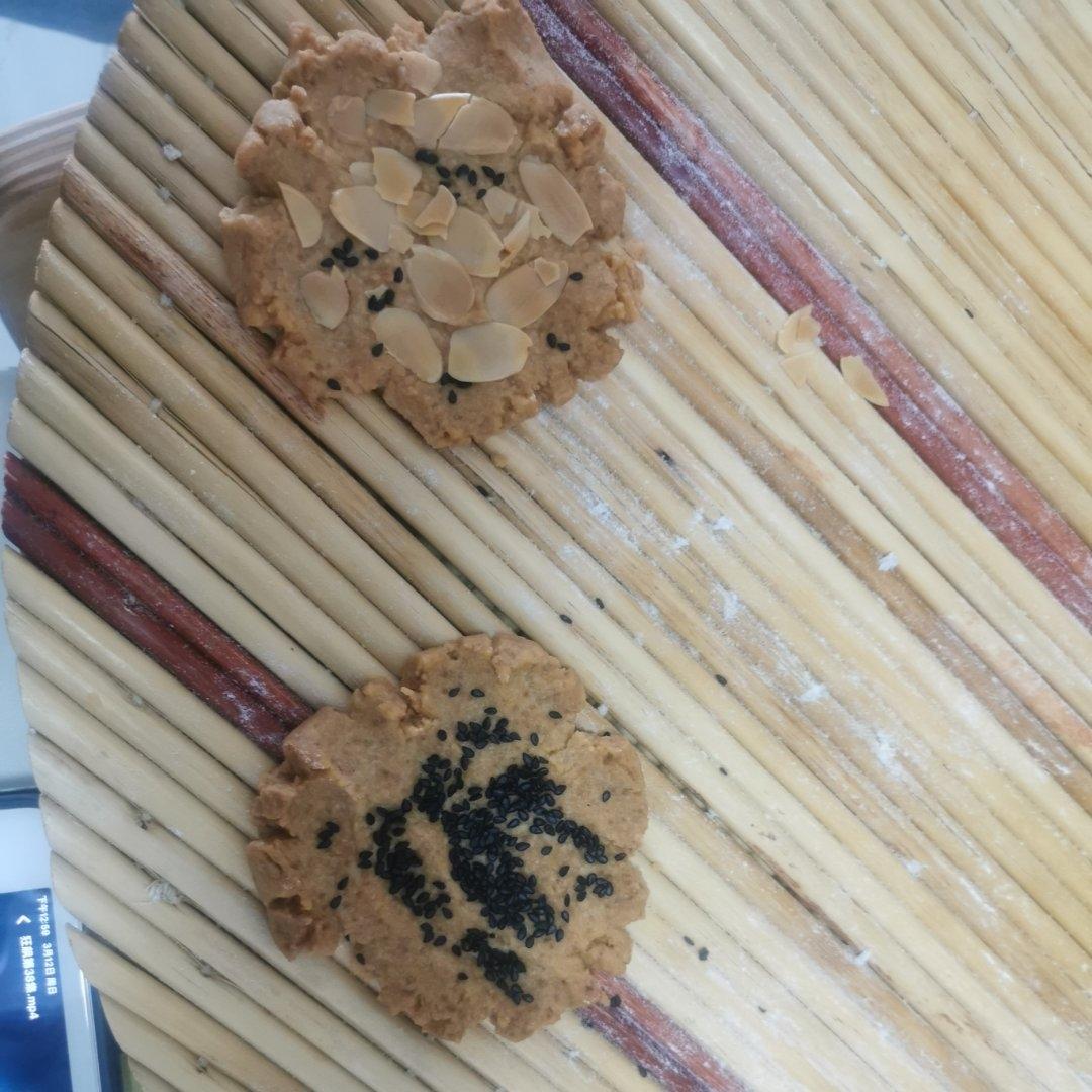 轻轻一按就碎掉的原味桃酥（不输猪油版）