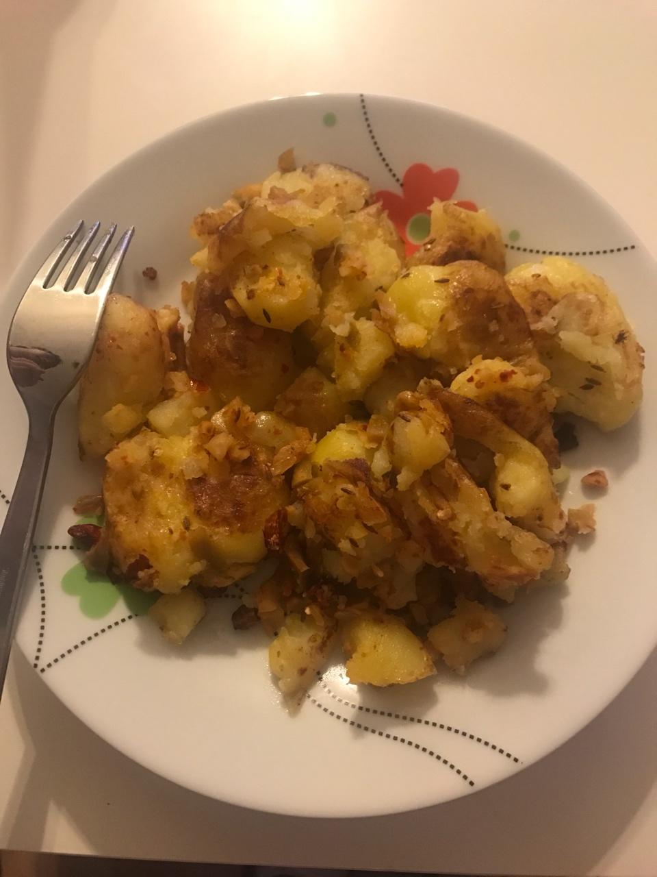 锅巴洋芋~绝对的路边摊小吃霸主👍（铸铁锅版本）