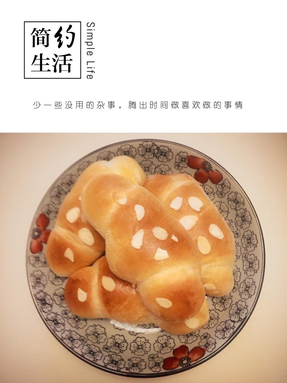 黄油面包卷