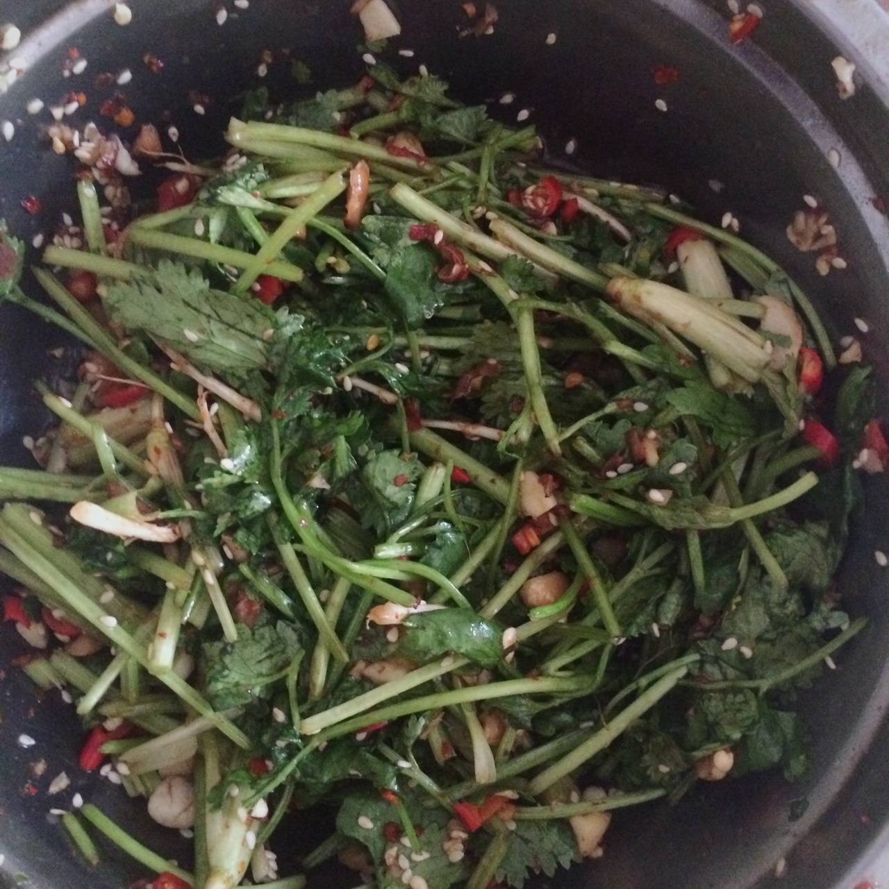 凉拌香菜