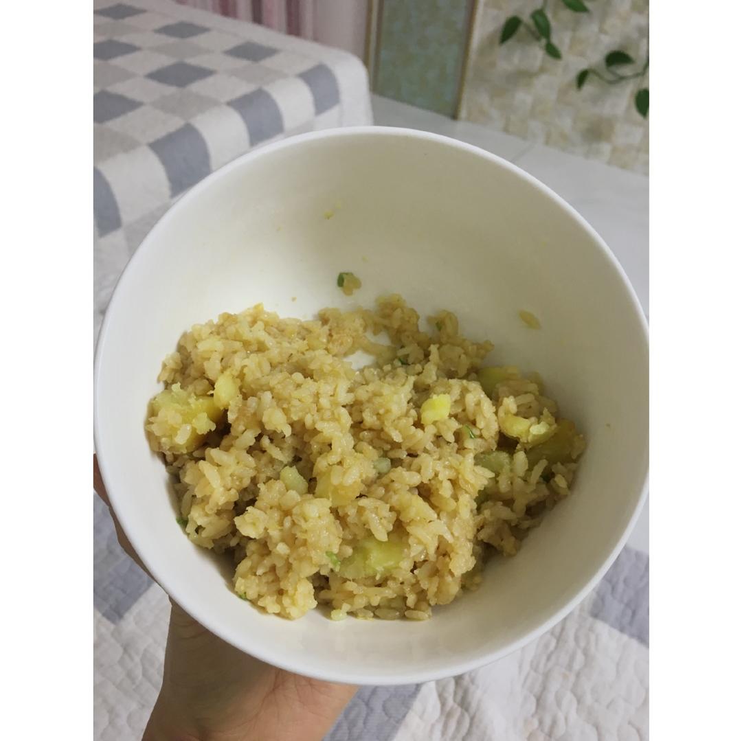 土豆焖饭（电饭锅版）
