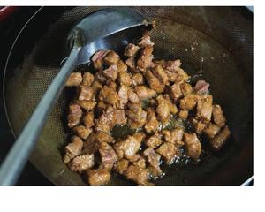 一夫食堂——一种腌法百变牛肉的做法 步骤2