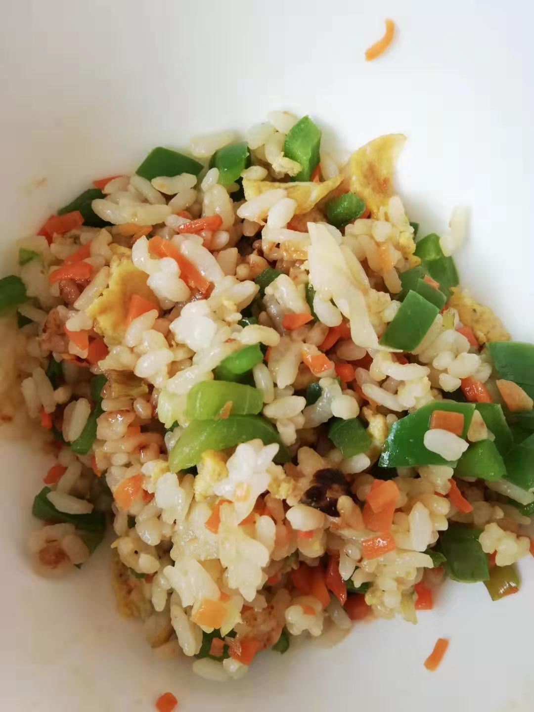 虾酱蔬菜蛋炒饭