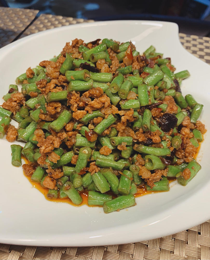香辣肉碎炒豇豆