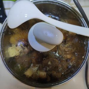 电煮锅版：香菇土豆焖鸡的做法 步骤16