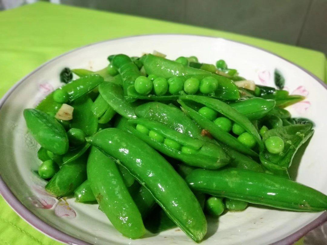 清炒豌豆荚