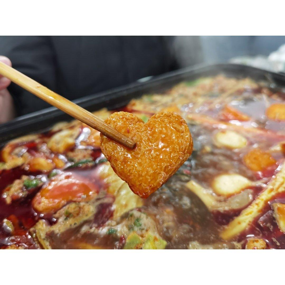 吃颗鱼豆腐都是❤️你的形状～火锅合家欢