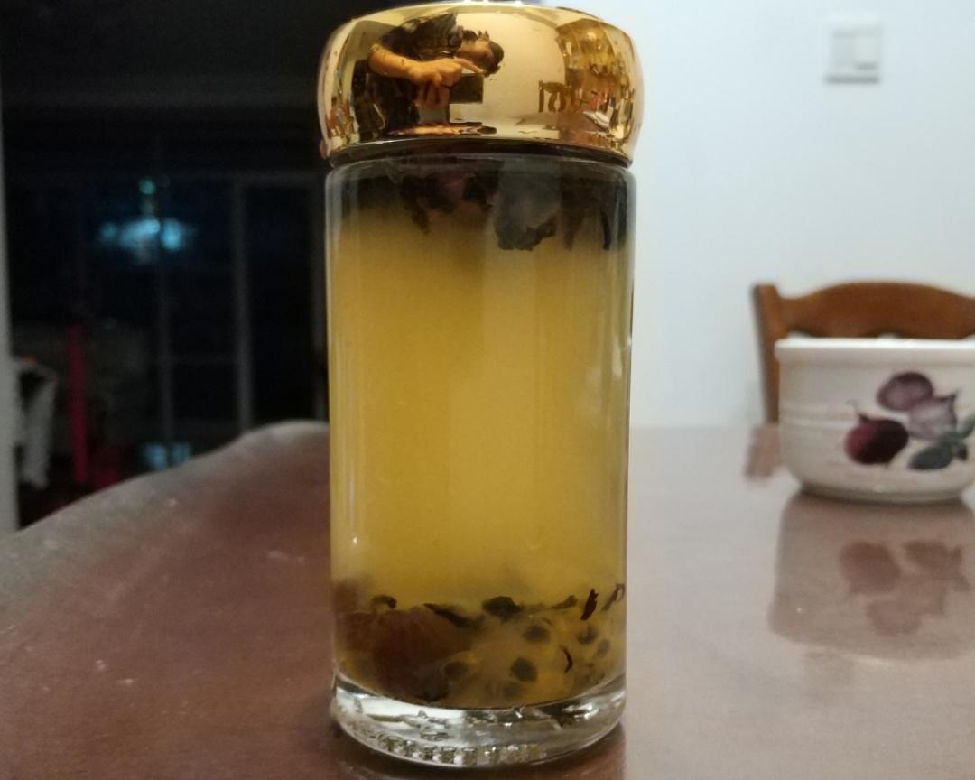 荔枝百香果茶