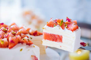 西瓜草莓千层蛋糕的做法 步骤25