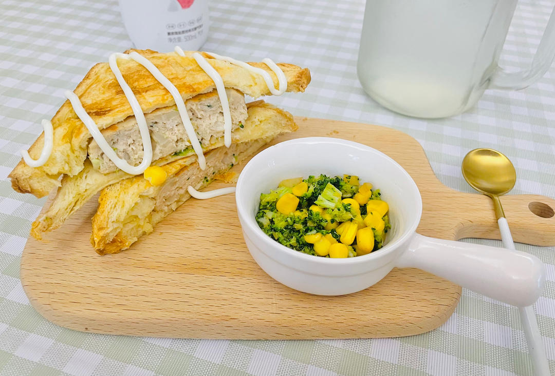 减肥餐：香煎鸡胸肉饼