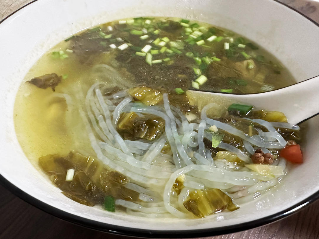 酸菜粉丝汤（豌豆粉丝）