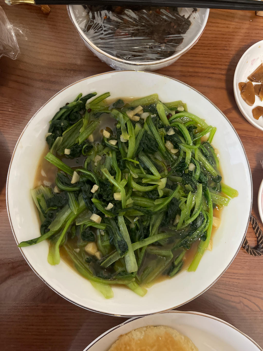 炝炒小白菜（脆爽）
