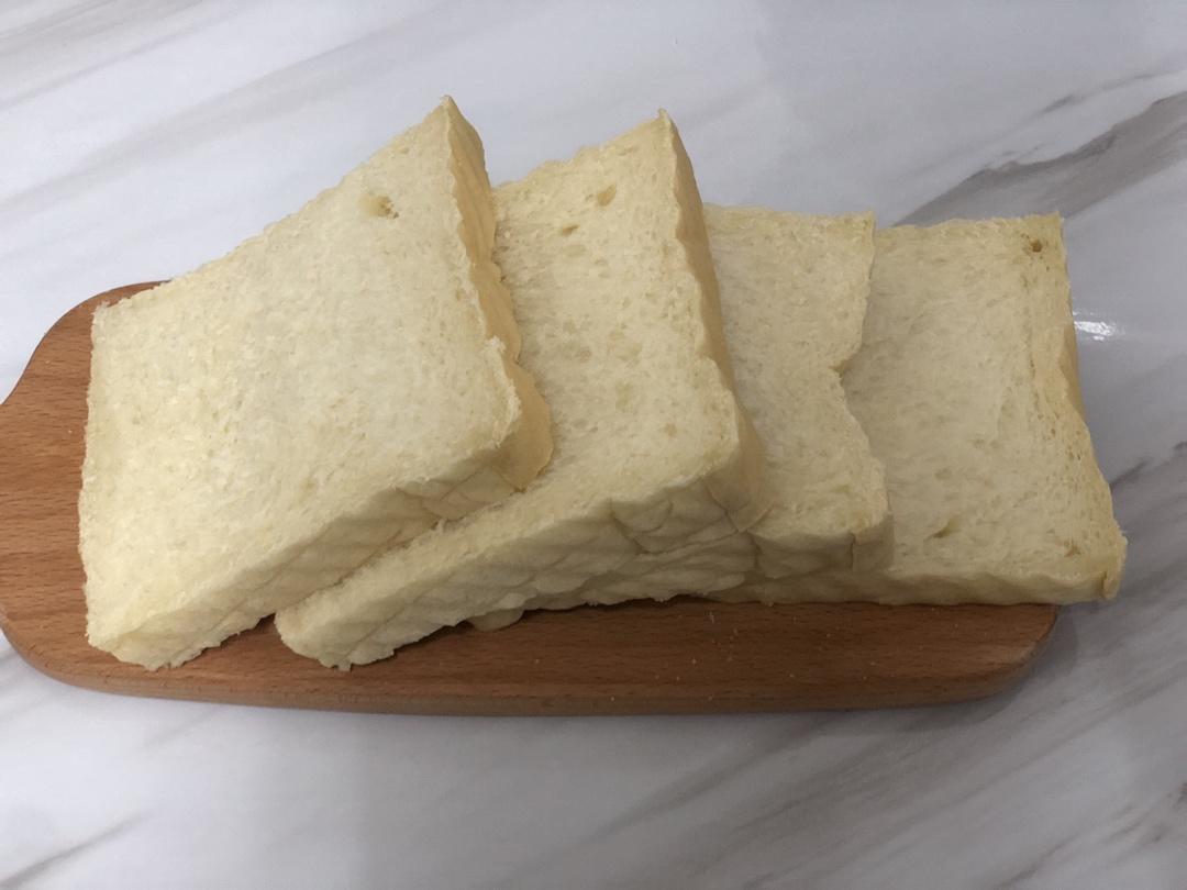 软到拿不起来的生吐司