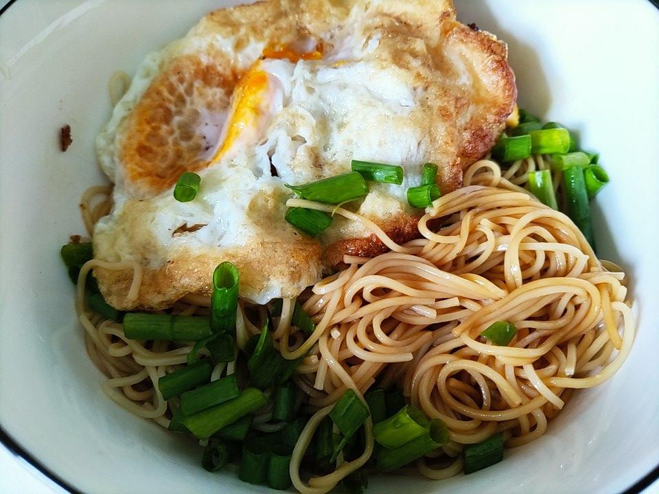 葱油拌面的做法