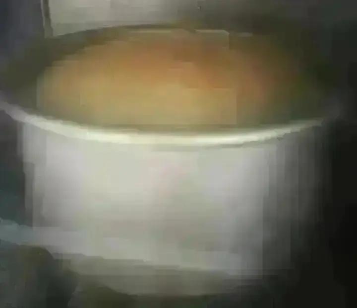 超简单完美戚风蛋糕（6寸2蛋）附打发、翻拌、脱模视频