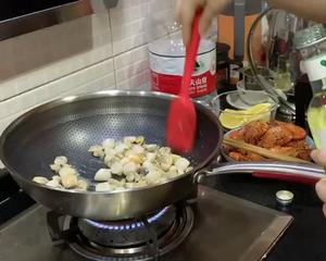 墨鱼汁西班牙海鲜饭的做法 步骤9