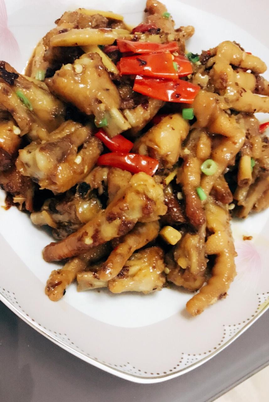 香辣烧鸡爪