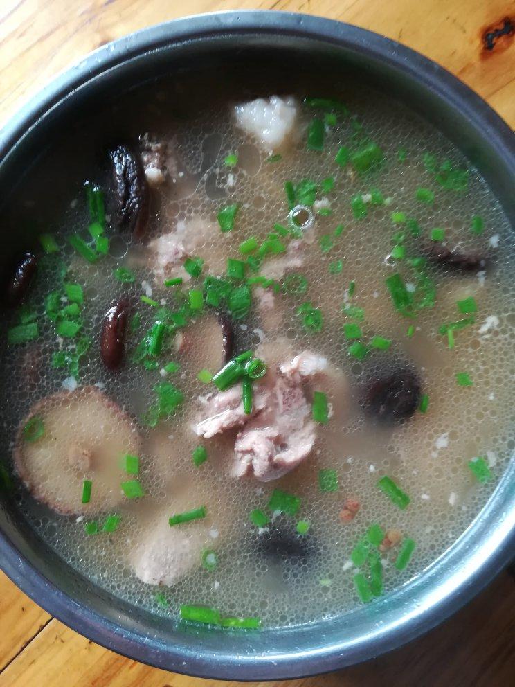 香菇排骨汤