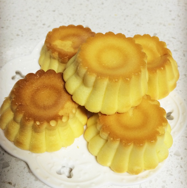 消耗淡奶油之作——淡奶油小蛋糕