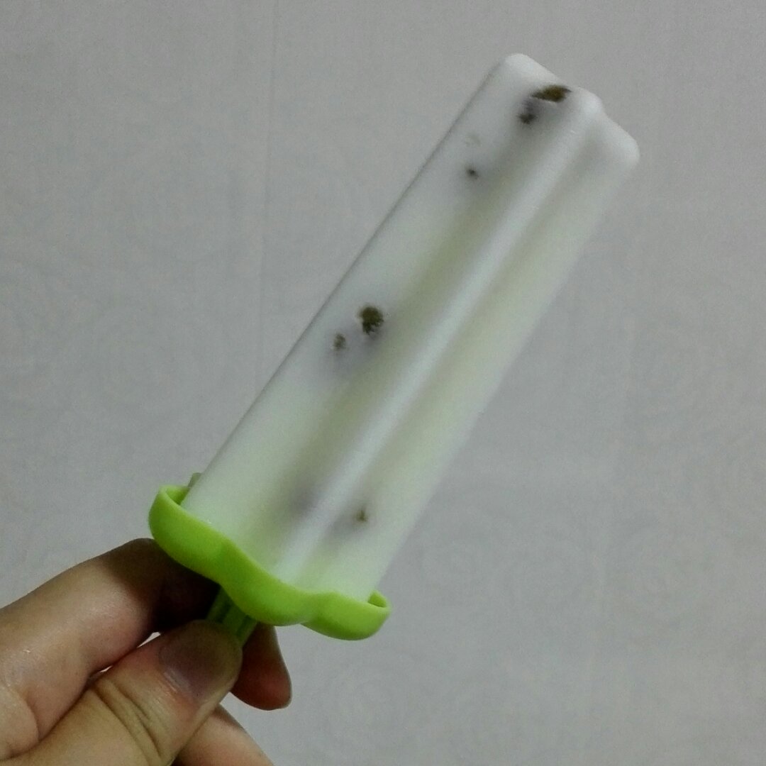【酸奶葡萄干冰棒图片】行侠仗义的兔阿婆_下厨房