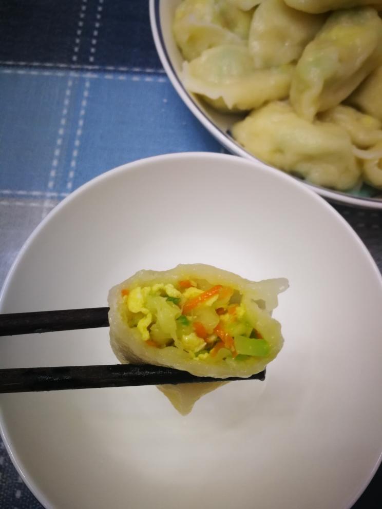 西葫芦鸡蛋饺子的做法