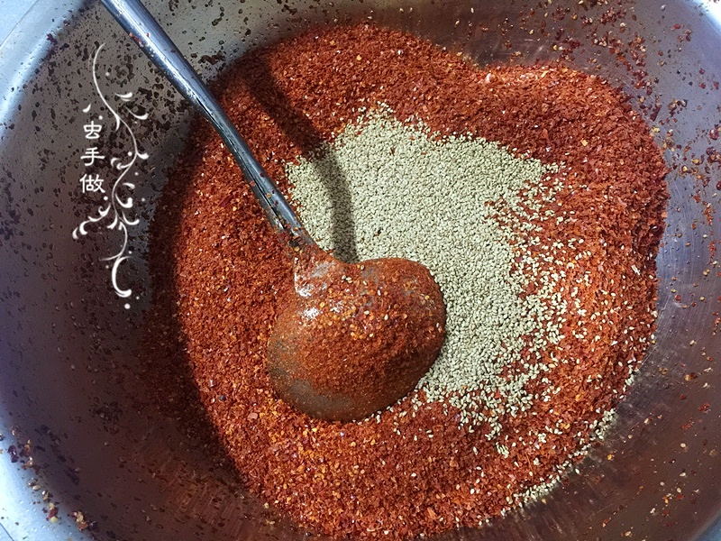 秘制辣椒油的做法 步骤3