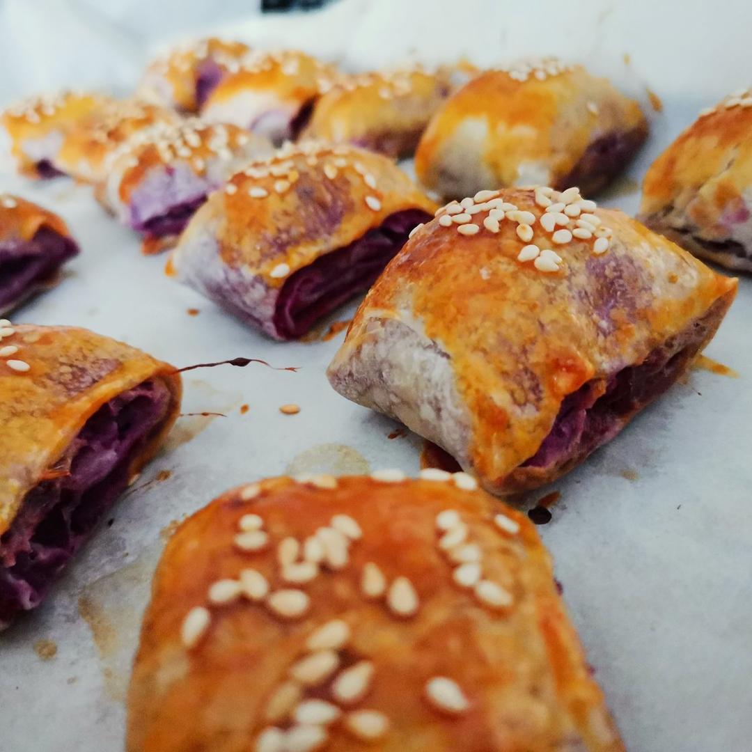 万能的手抓饼系列～紫薯酥