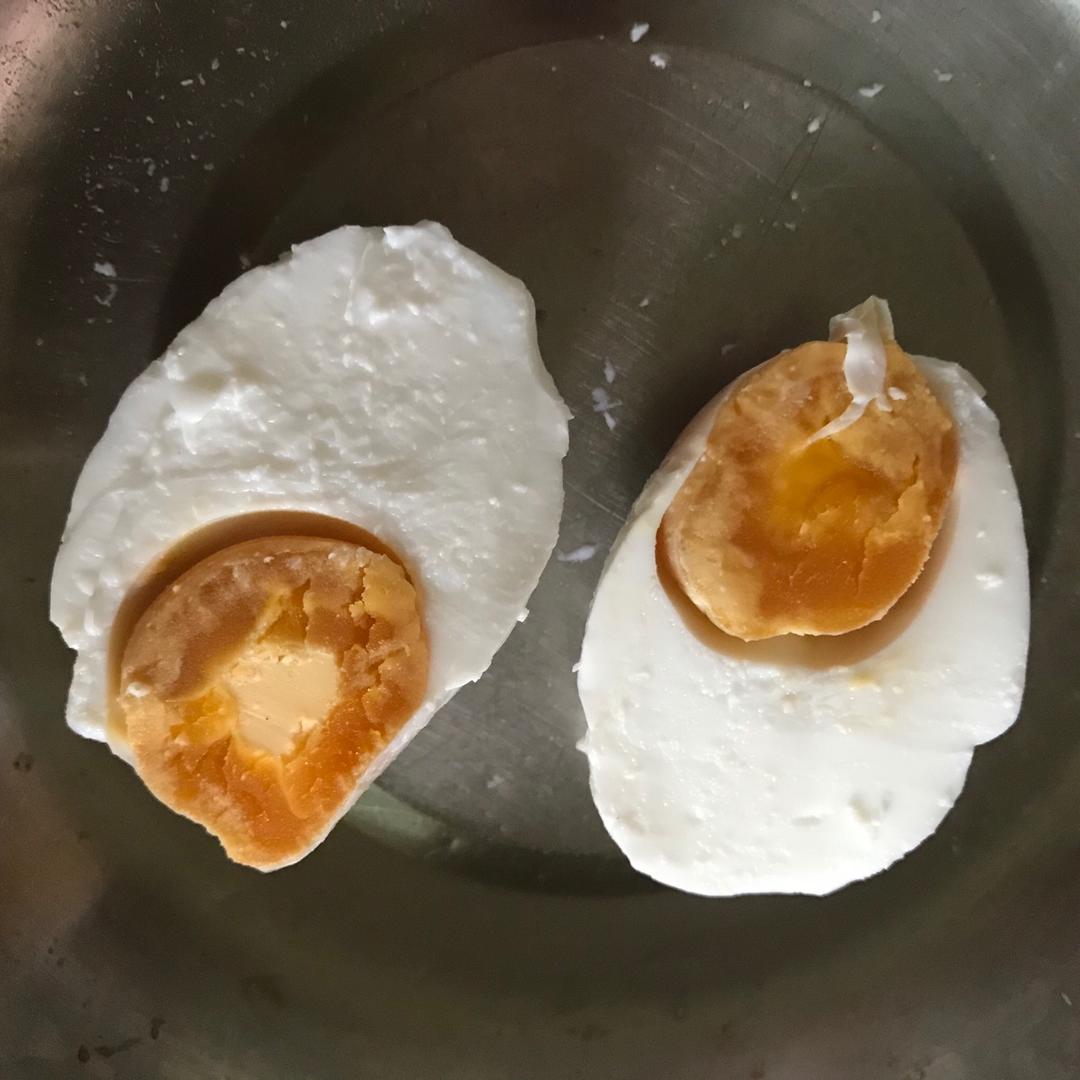 不咸不淡的咸鸭蛋