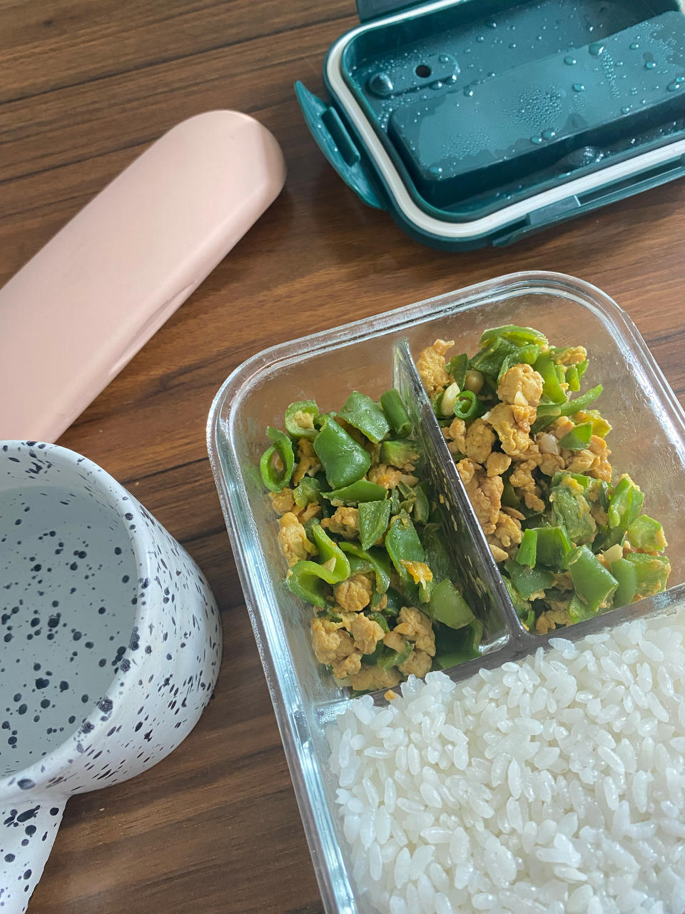 超级下饭的虎皮青椒炒鸡蛋，香辣入味