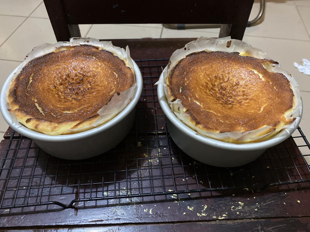 小山进公开食谱-使用大量牛奶，无淡奶油的巴斯克乳酪蛋糕